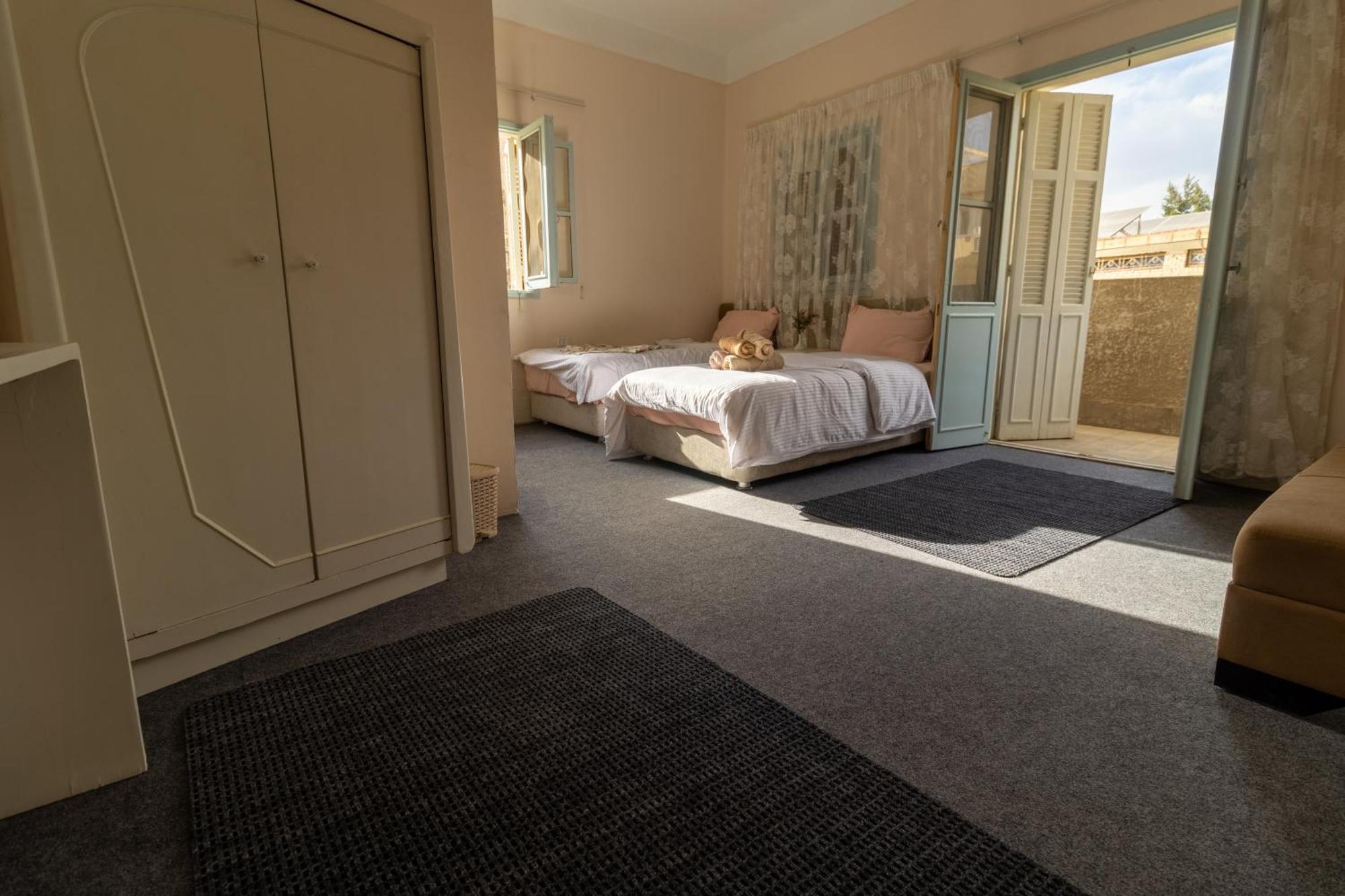 The Grand Pyramids View Hotel Kafret el-Gabal Habitación foto